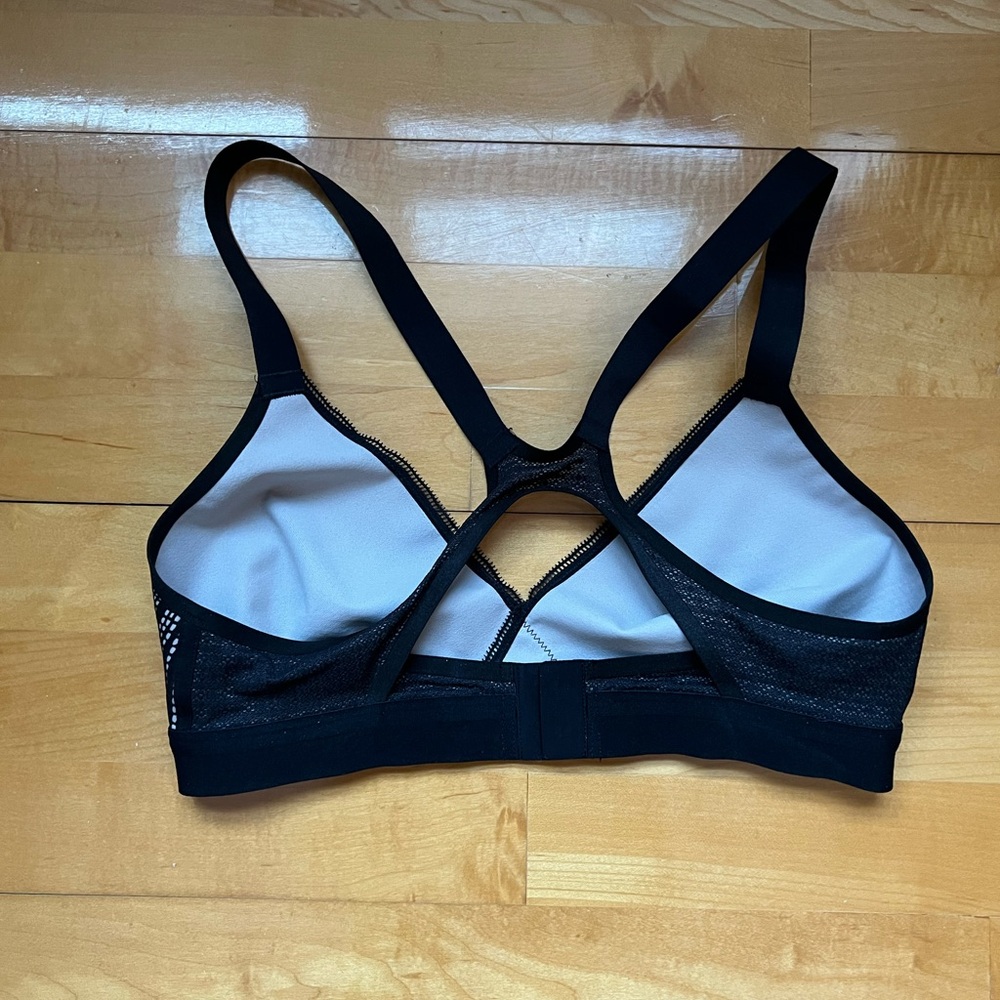 Lululemon Awake to lace Bra 32 C - Picture 5 of 7